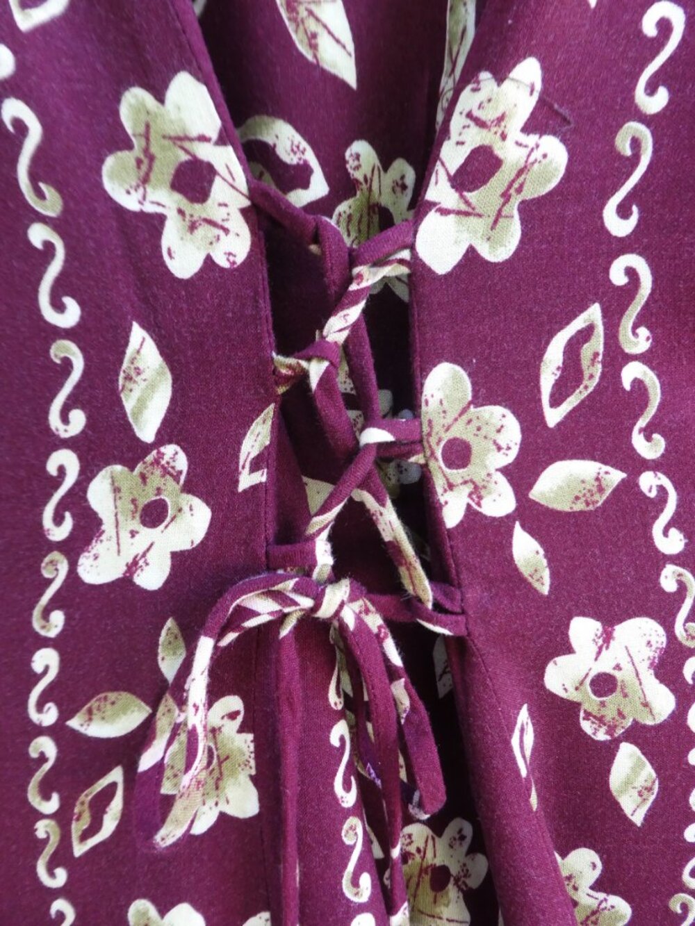 Vintage USA 70s Burgundy Hawaiian Floral Midi Tank Dress Full Button Front Tie - Picture 4 of 8